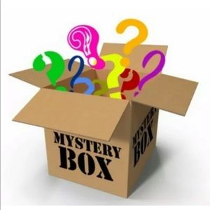 MAKEUP MYSTERY BOX